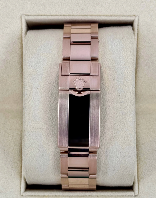 GMT-Master II Assembled (100) "Rootbeer" 40mm 126715CHNR Rose Gold-plated steel