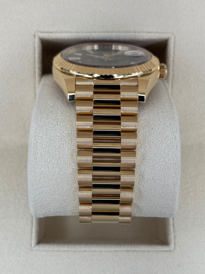 Day-Date Assembled 40mm 228238 Black Diamond Baguette Dial