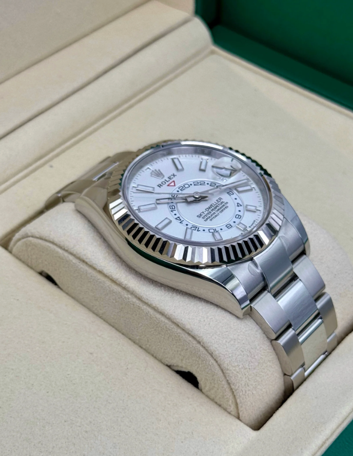 Sky-Dweller Assembled 42mm 326934 Stainless Steel Oyster White Dial