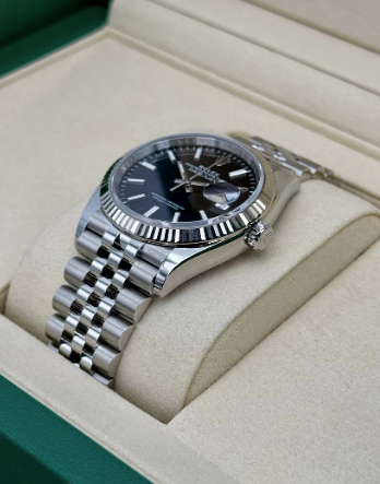 Datejust Assembled (100) 36mm 126234 Stainless Steel Jubilee Black Dial