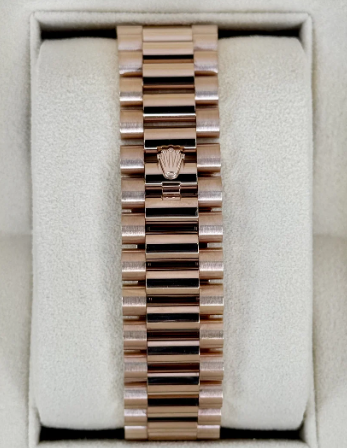 Day-Date Assembled 40mm 228345RBR Rose Gold Chocolate Diamond Dial