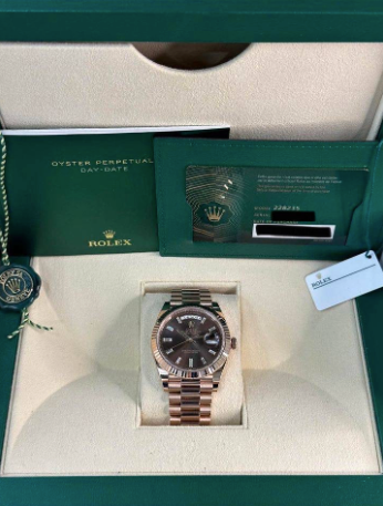 NEW 2025 Day-Date Assembled 40mm 228235 Rose Gold Chocolate Baguette Dial