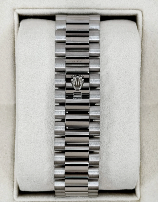 Day-Date Assembled 40mm 228349RBR Presidential Black Diamond Baguette Dial