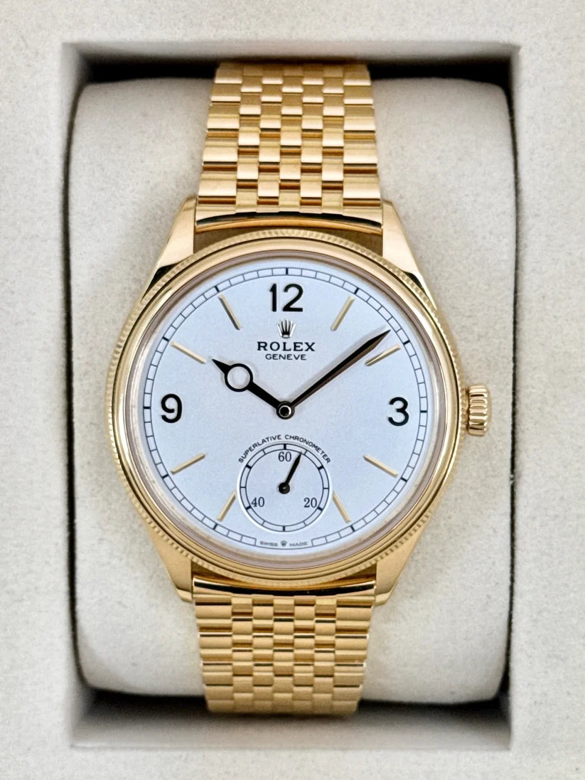 NY 2026 1908 samlet 39 mm 52508 gulguld Settimo-armbånd hvid urskive