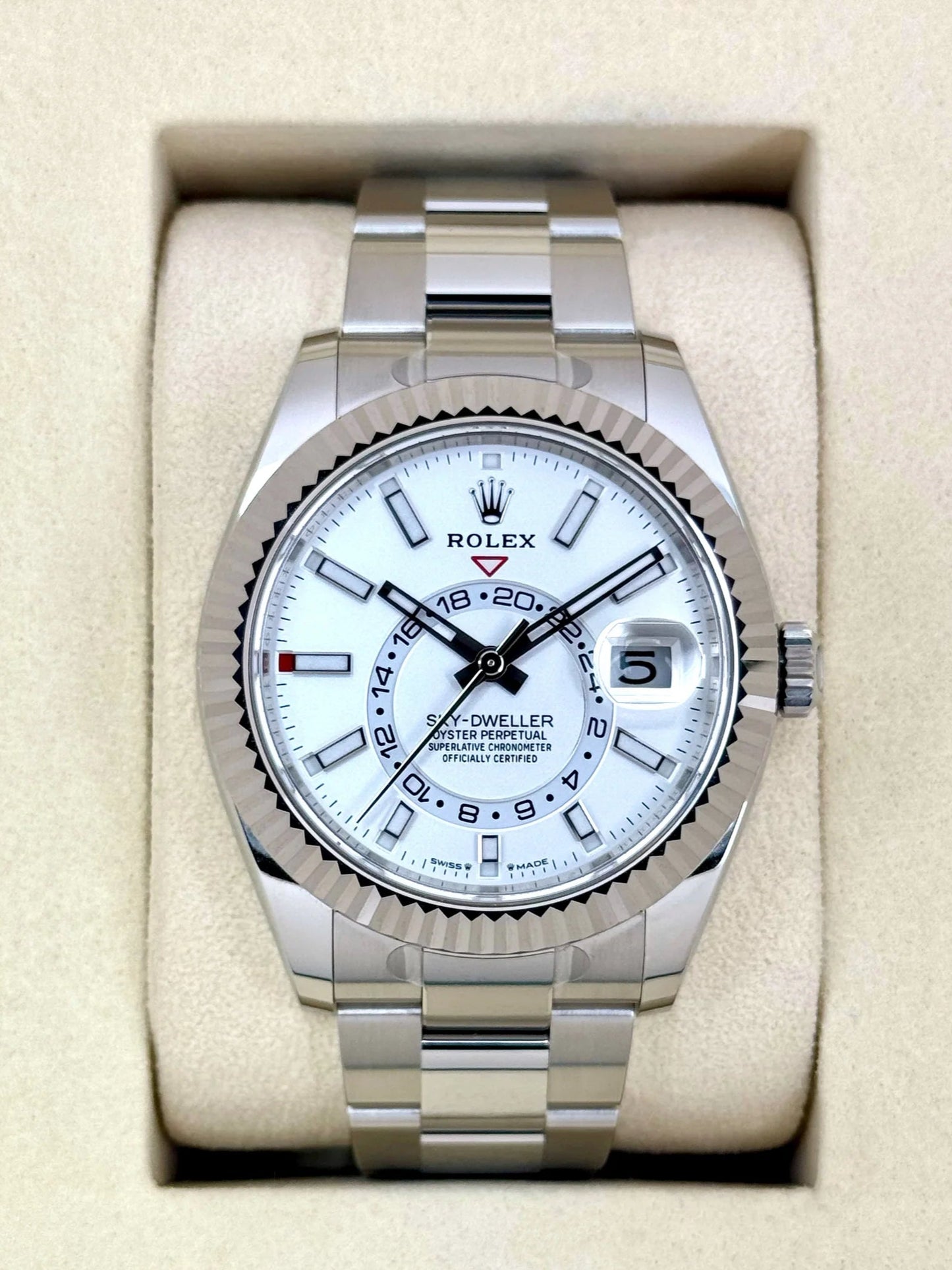 Sky-Dweller Assembled 42mm 326934 Stainless Steel Oyster White Dial