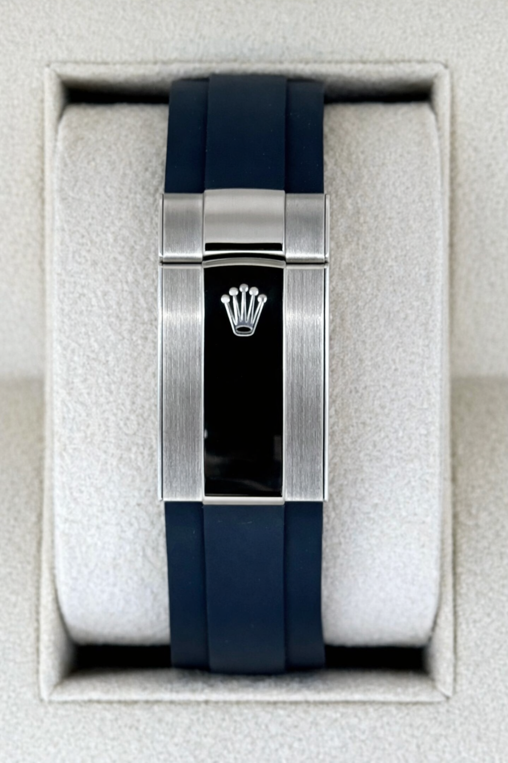 Sky-Dweller Assembled 42mm 336934 Oysterflex Black Dial