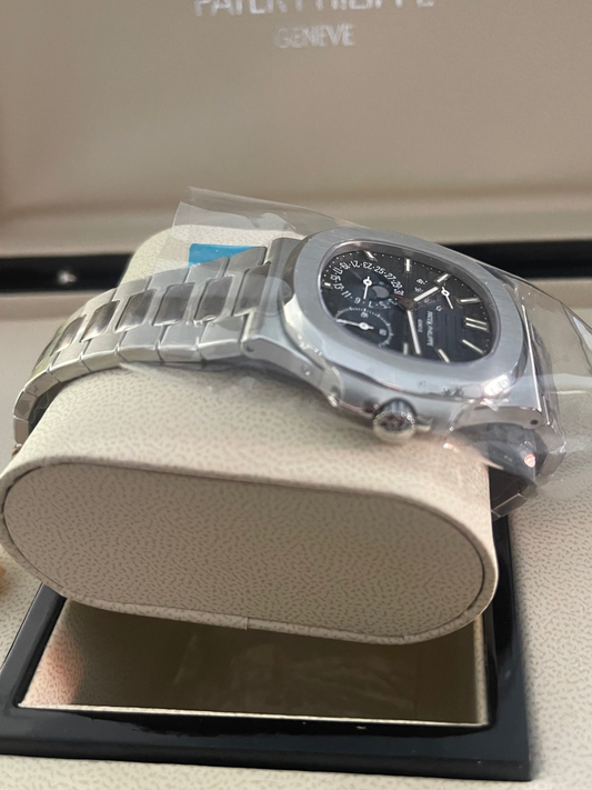 PP Nautilus Assembled 100% 40mm 5712/1A-010  Stainless Steel Blue Dial