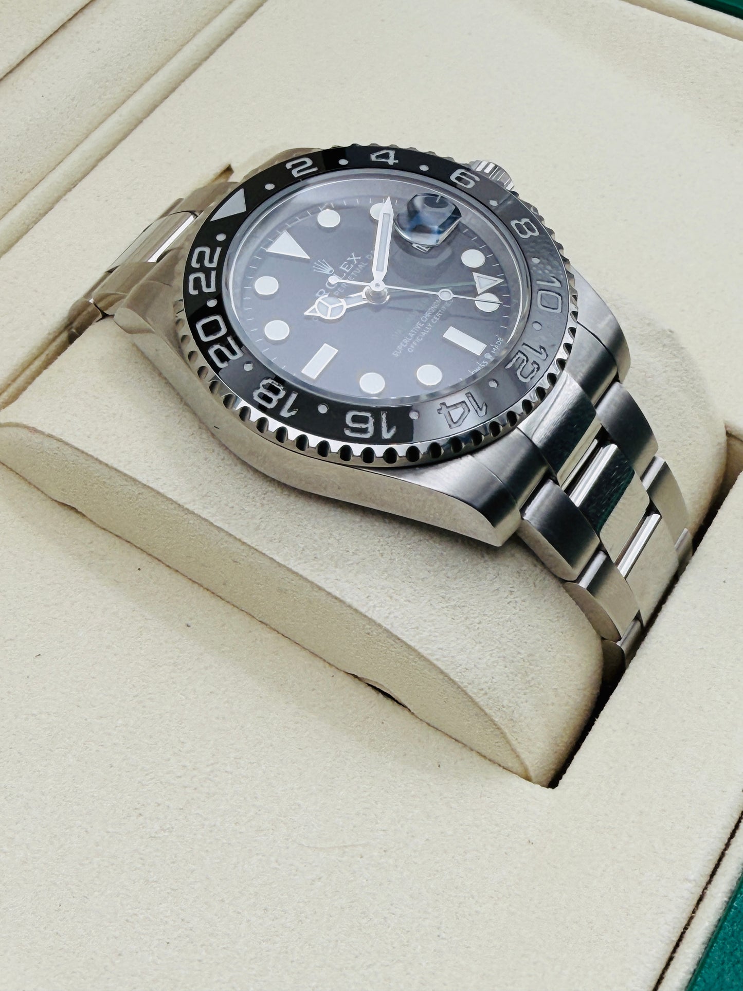 GMT-Master II Assemblé (100) "Bruce Wayne" 40mm 126710GRNR Cadran Noir Oyster