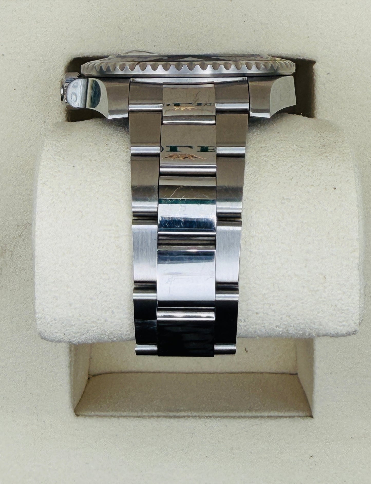 GMT-Master II Assemblé (100) "Bruce Wayne" 40mm 126710GRNR Cadran Noir Oyster