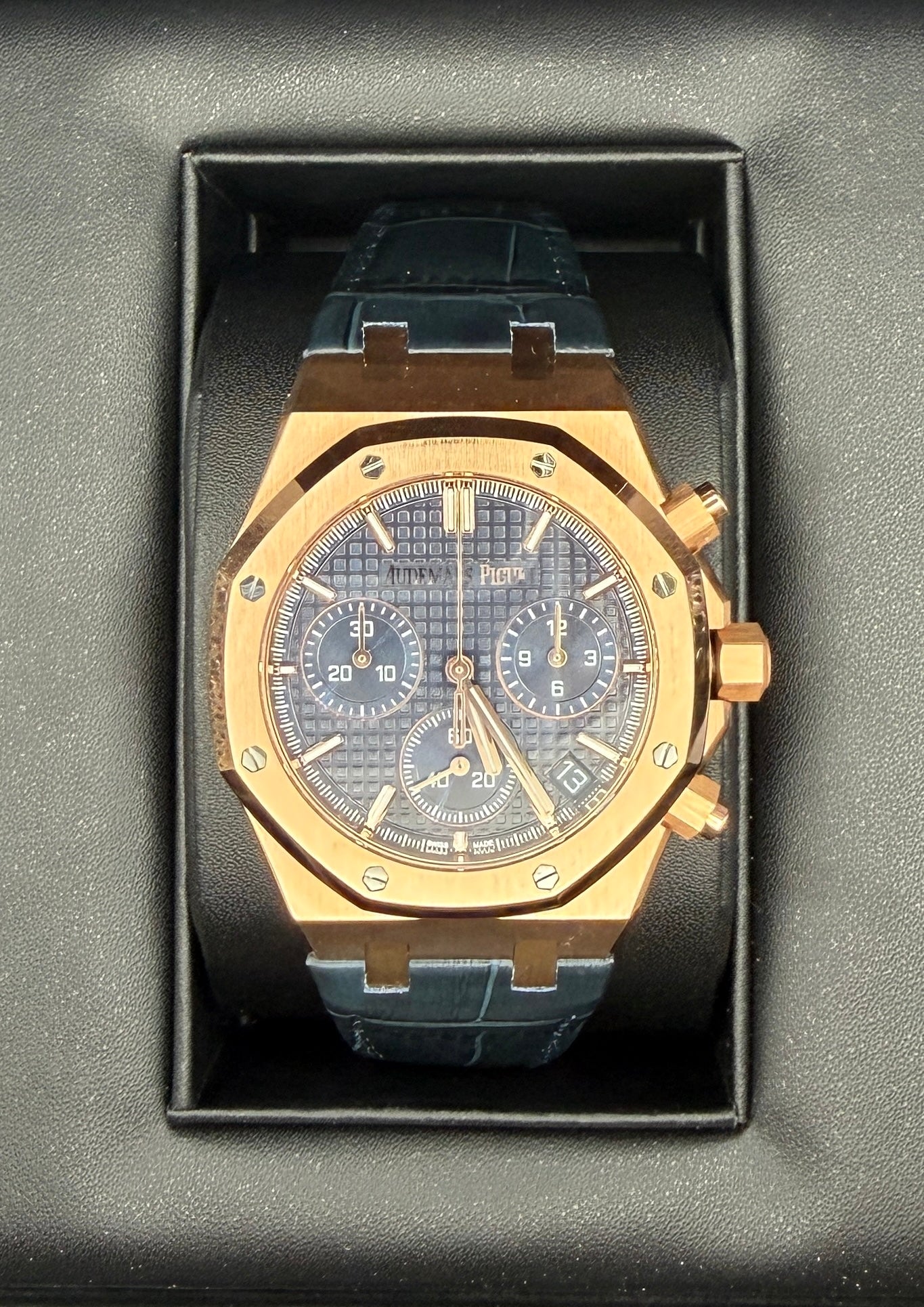 AP Assembled 100% Royal Oak Chronograph 41mm 26331ST Rose Gold-plated Blue Dial
