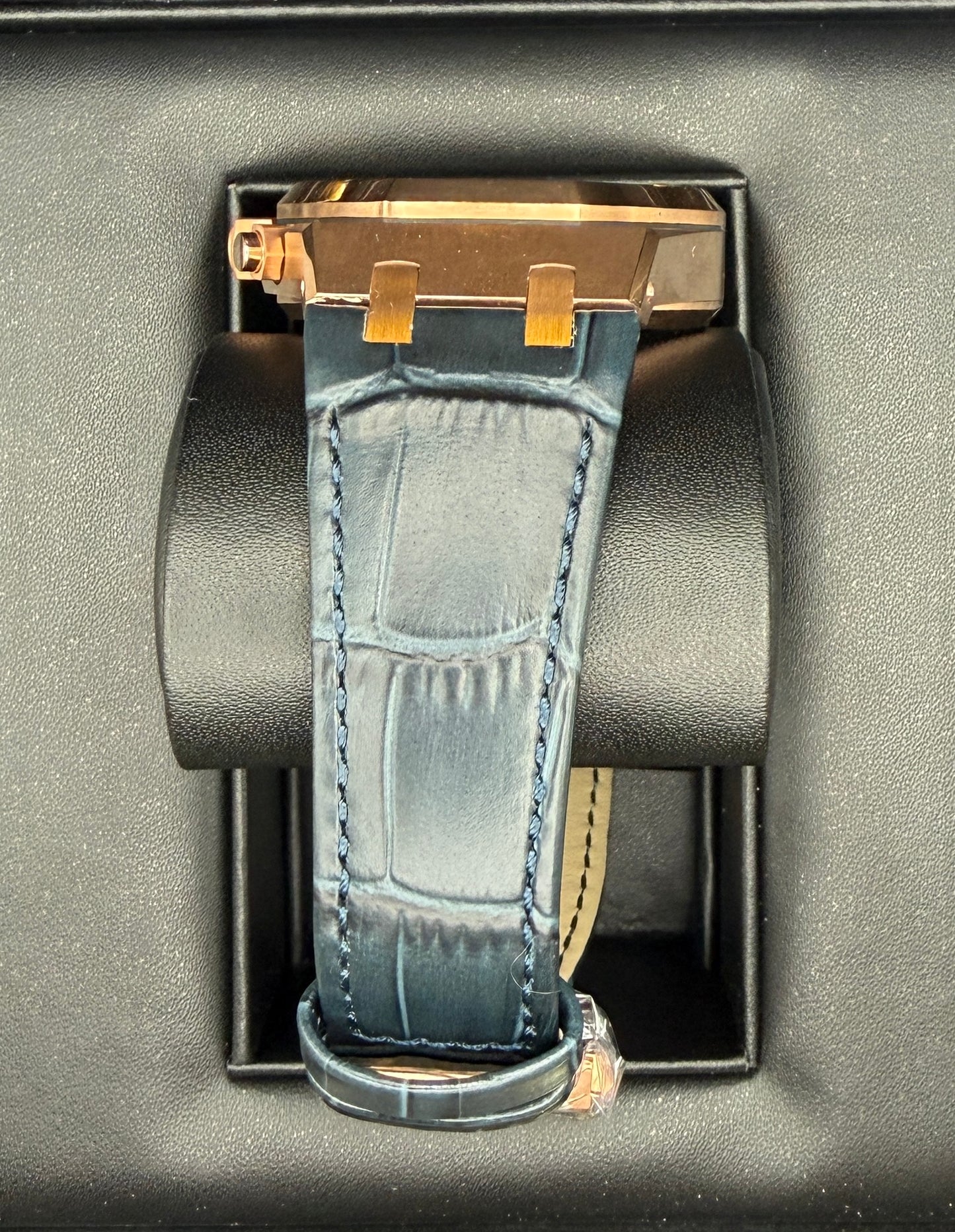 AP Assembled 100% Royal Oak Chronograph 41mm 26331ST Rose Gold-plated Blue Dial