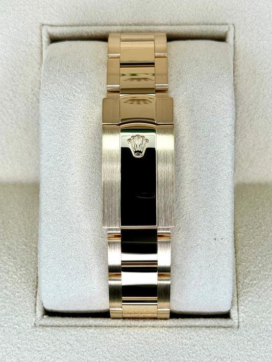 Sky-Dweller Assembled 42mm 326938 18K Yellow Gold Oyster White Dial