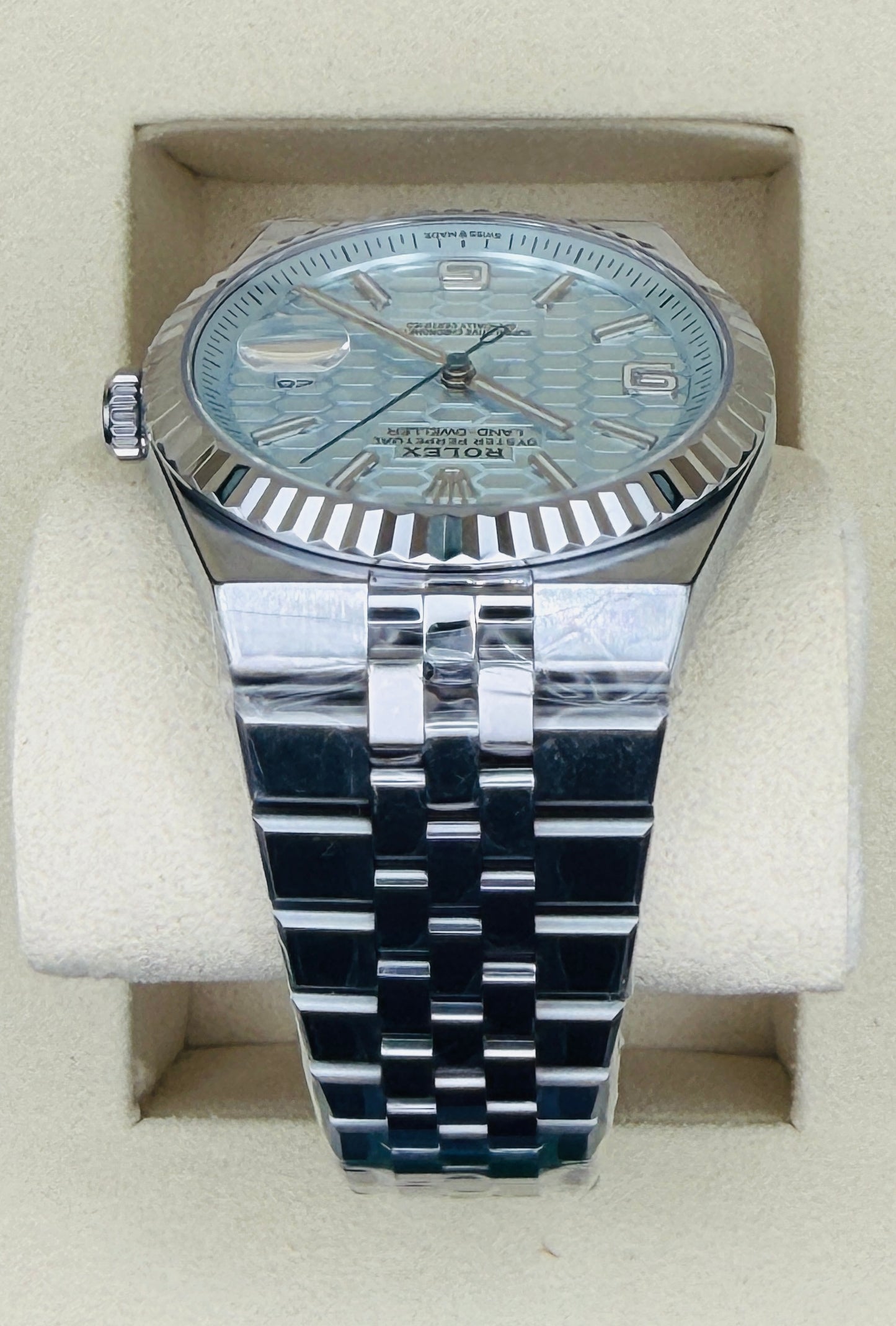 NEW 2025 Land-Dweller 90% 40 mm steel-platinum plated