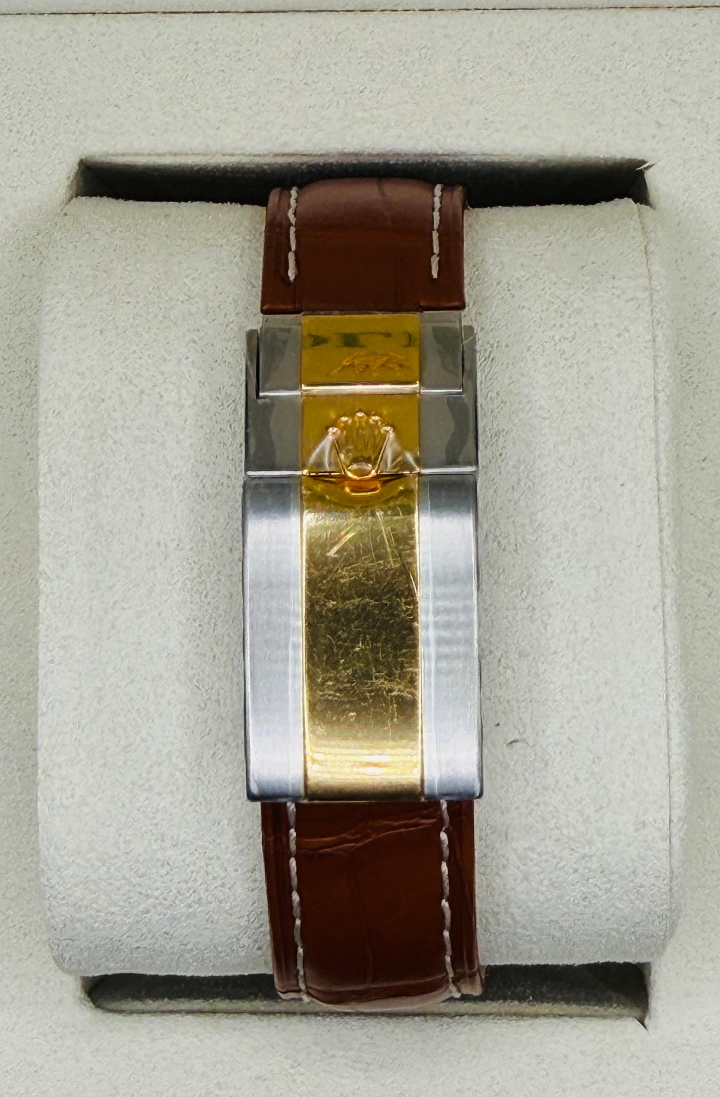 Daytona Zusammengebaut (100) 40mm 126503 Bicolor Weißes Zifferblatt Braunes Krokodillederarmband
