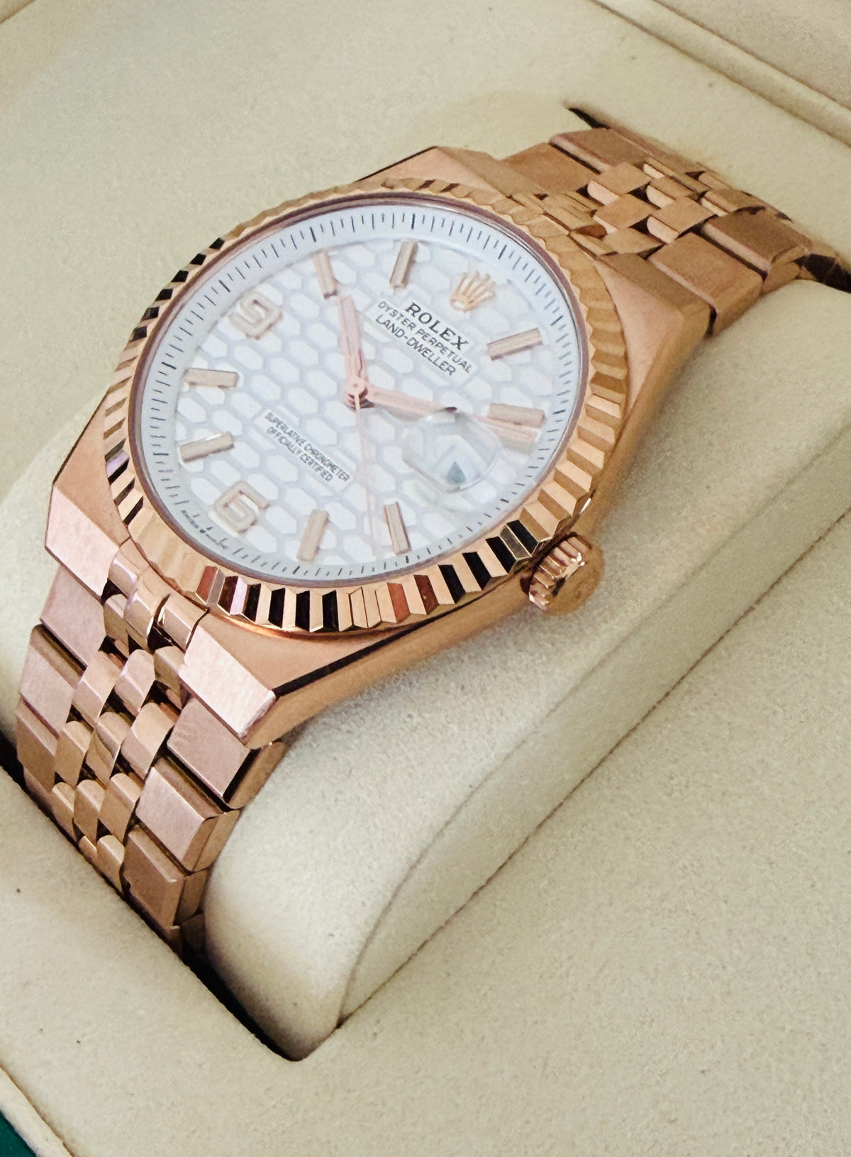 NUOVO Land-Dweller 2025 90% 40 mm 127335 placcato in oro Everose