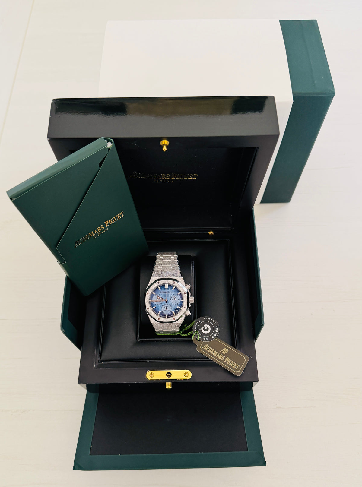 AP Assembled 90% 26240BC Frosted White Gold plated Blue Dial