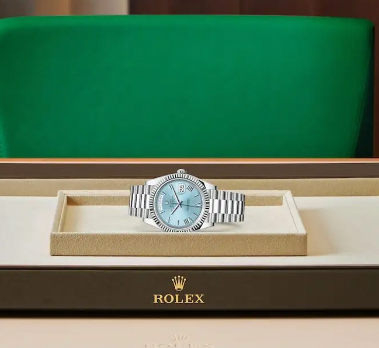 Assembled 80 Day-Date Platinum 228236 Ice Blue New 2022