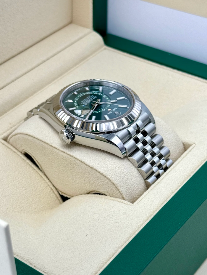 Sky-Dweller Assembled 42mm 336934 Jubilee Green Dial