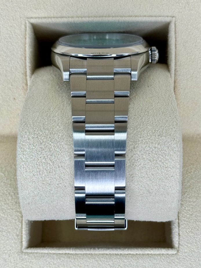 Oyster Perpetual Assembled (100) 41mm 124300 Tiffany Blue Dial