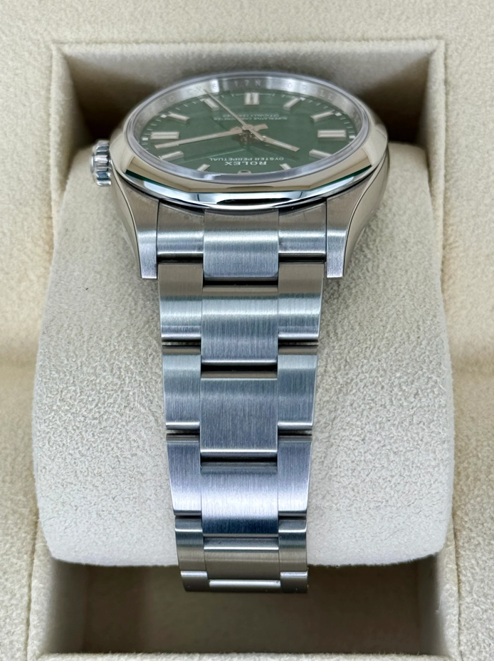 Oyster Perpetual Assembled (100) 36mm 126000 Green Dial