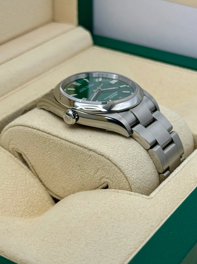 Oyster Perpetual Assembled (100) 36mm 126000 Green Dial