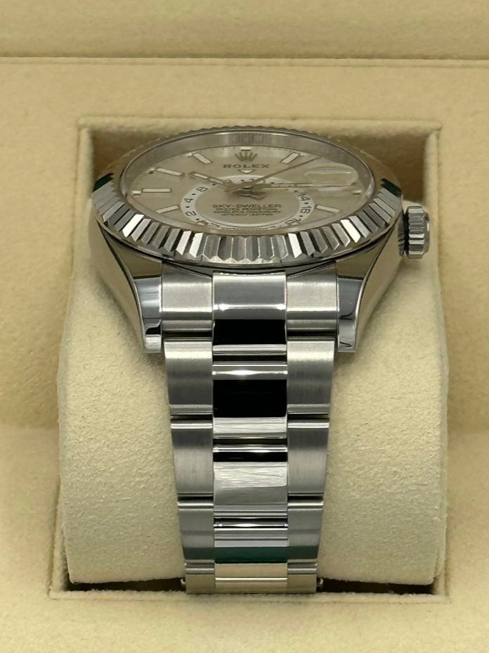 Sky-Dweller Assembled 42mm 326934 Stainless Steel Oyster White Dial