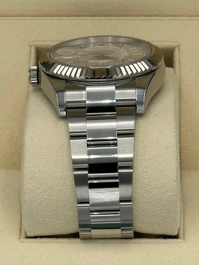 Sky-Dweller Assembled 42mm 326934 Stainless Steel Oyster White Dial