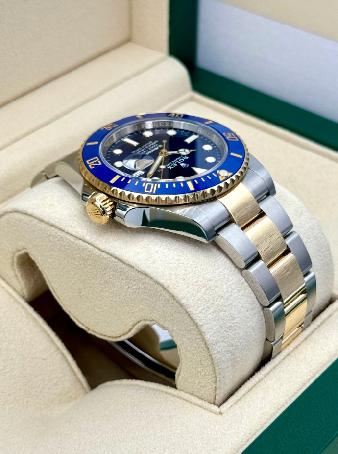 Submariner Assembled (100) "Bluesy" 41mm 126613LB Two-Tone Blue Dial Gold-plated steel