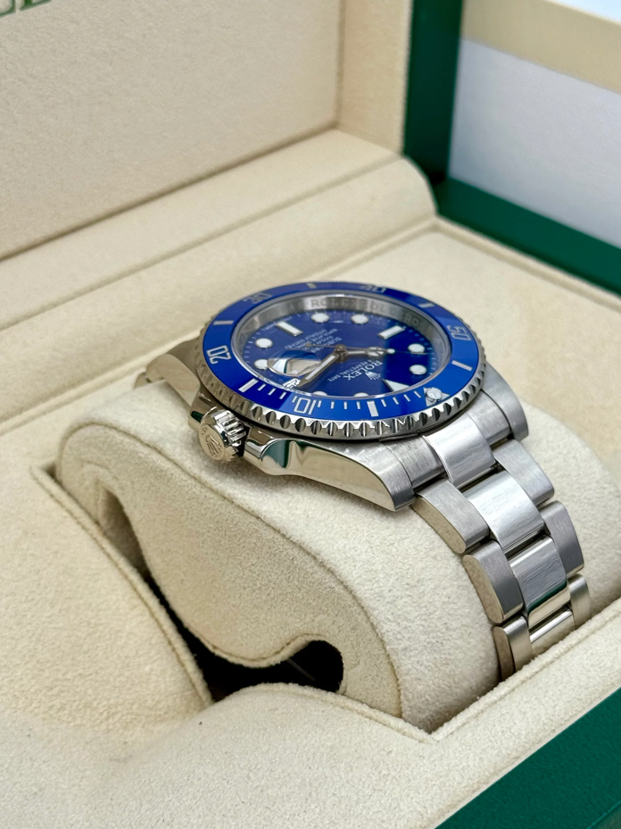 Submariner Assembled (100) "Smurf" 40mm 116619LB Blue Dial