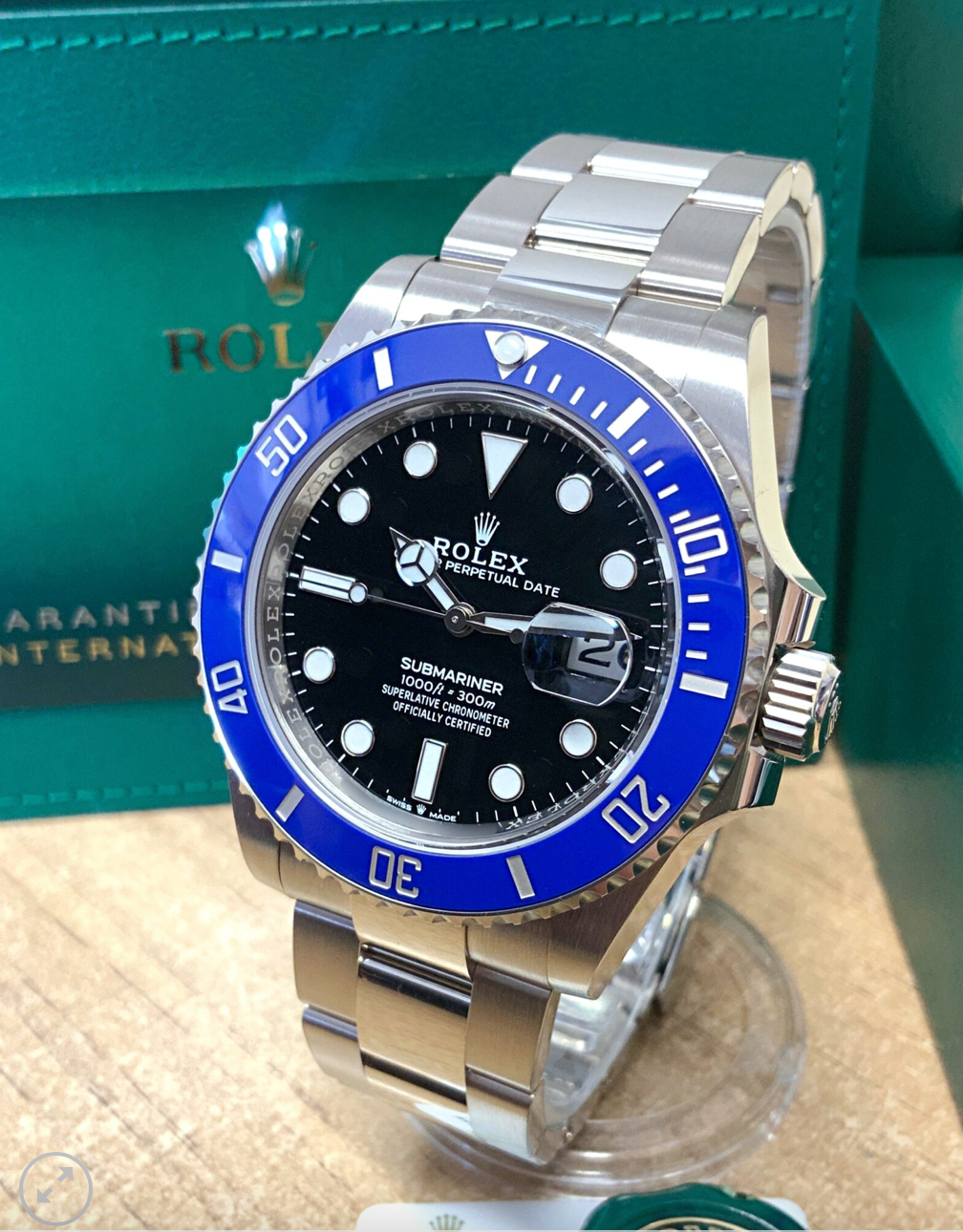 Assembled 80 Submariner Date 126619LB Steel