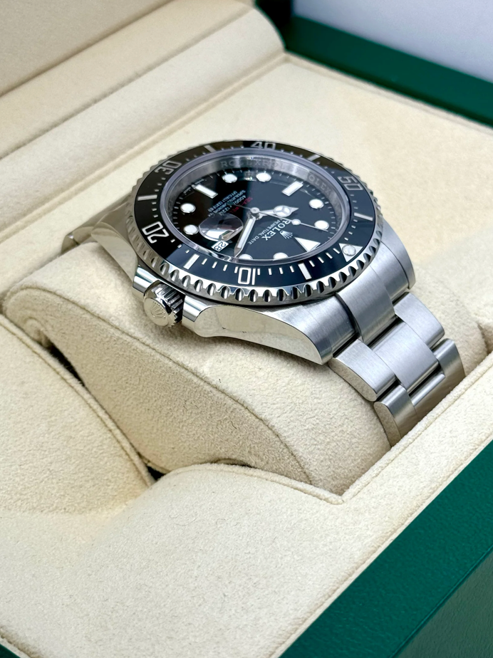 Sea-Dweller Assembled (100) 43mm 126600 Black Dial