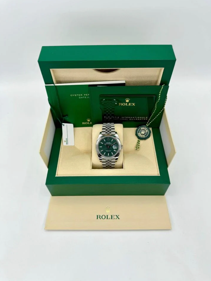 Datejust Assembled (100) NEW 41mm 126334 Jubilee Green Motif Dial