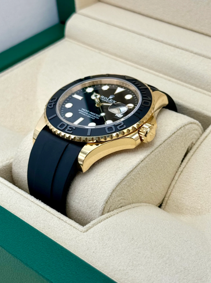 NEW 2024 Yacht-Master Assembled (100) 42mm 226658 Gold-plated steel Oysterflex Black Dial