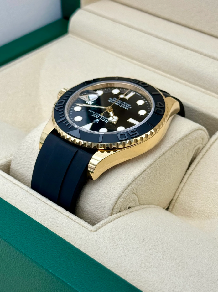 NEW 2024 Yacht-Master Assembled (100) 42mm 226658 Gold-plated steel Oysterflex Black Dial