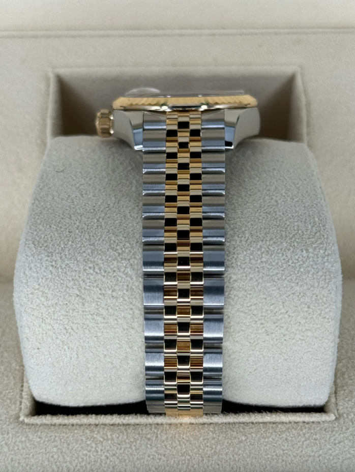 Datejust Assembled (80) NEW 2024 Lady Datejust 28mm 279173 Jubilee Champagne Dial