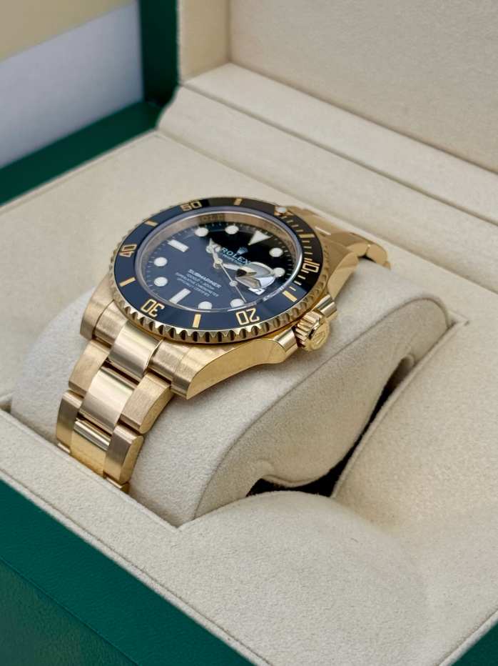 2020 Submariner (100) 40mm 116618LN 18K Gelbgold plattierter Stahl Schwarzes Zifferblatt