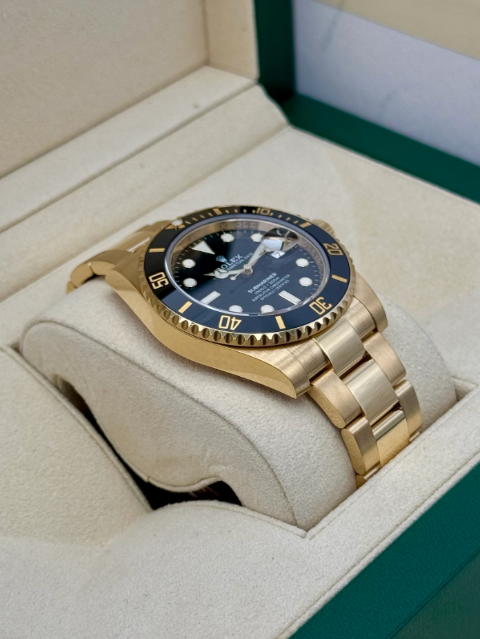 2020 Submariner (100) 40mm 116618LN 18K Gelbgold plattierter Stahl Schwarzes Zifferblatt