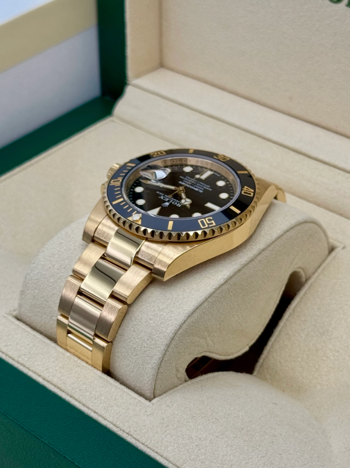 2020 Submariner (100) 40mm 116618LN 18K Gelbgold plattierter Stahl Schwarzes Zifferblatt