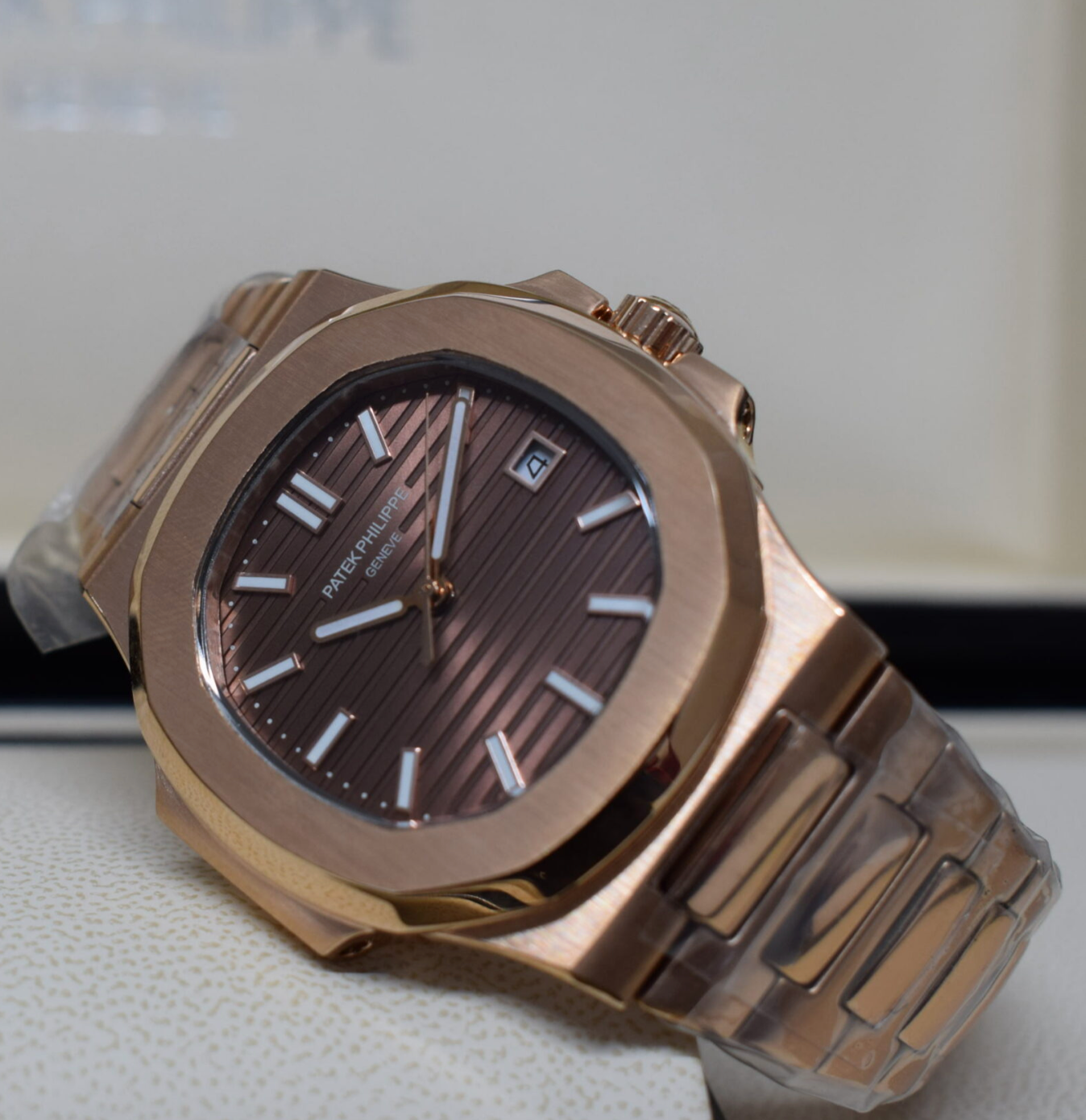 PP Assembled 90% 5968R Nautilus 5711/1R-011 rose gold-plated brown dial