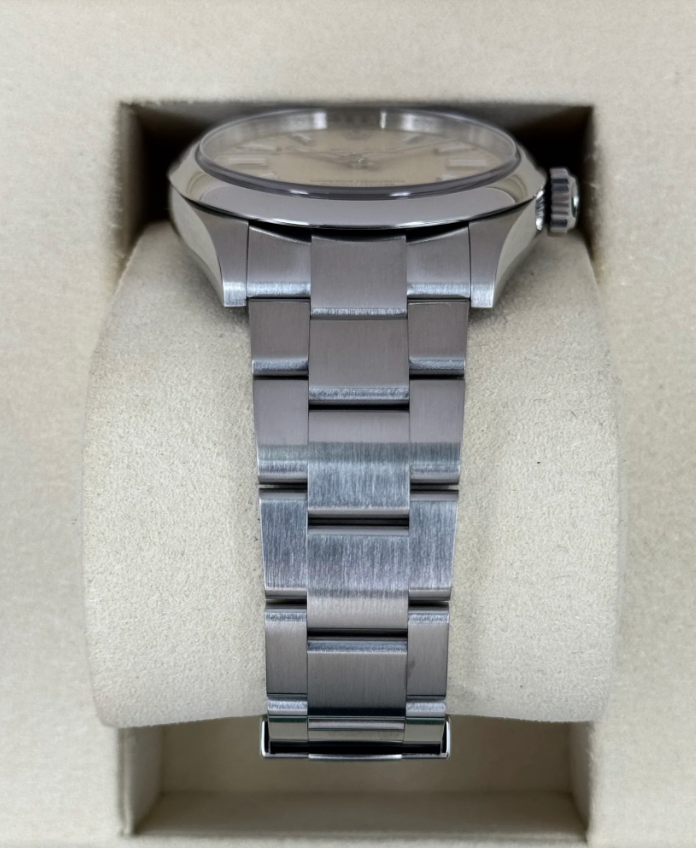 NEW 2025 Oyster Perpetual Assembled (100) 36mm 134300 Beige Dial