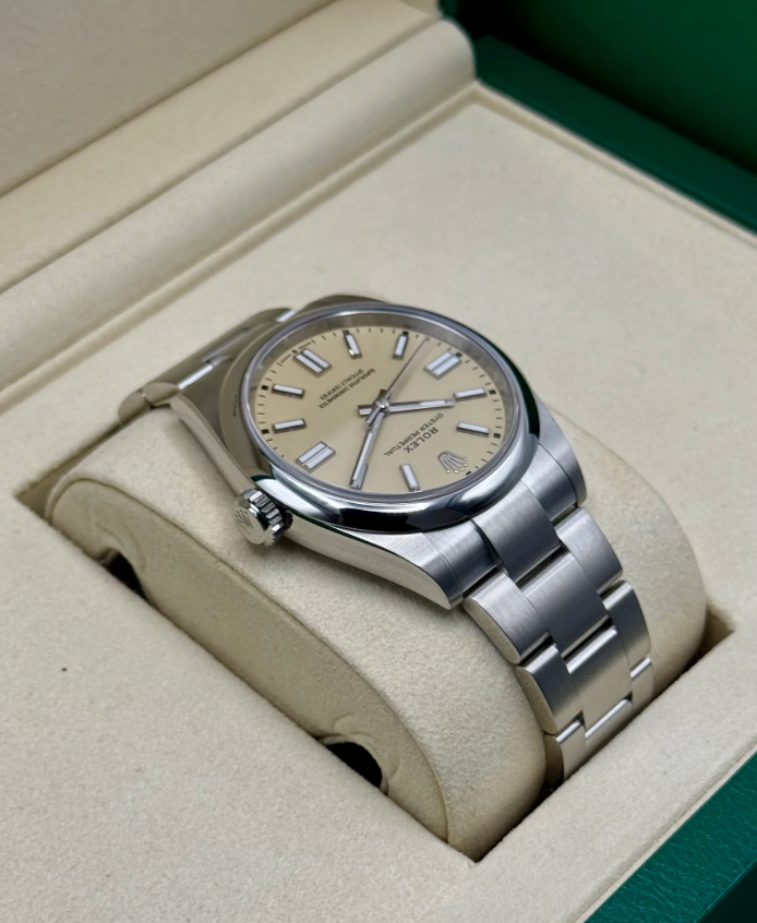 NEW 2025 Oyster Perpetual Assembled (100) 36mm 134300 Beige Dial