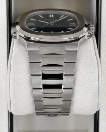 PP NEW 2025 Nautilus Assembled 90% 41mm 5811/1G White plated Blue Dial