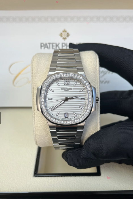 NY 2025 PP Nautilus Monterad 100% 35,2 mm 7118/1200A-001 Rostfritt stål vit urtavla