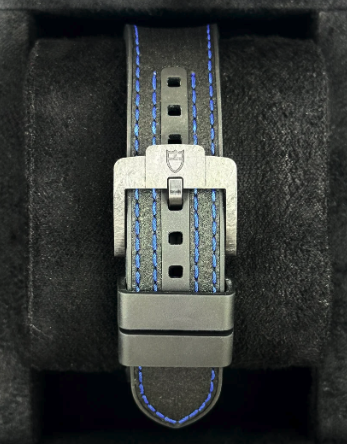 TD Black Bay 25 42mm 79377KN Sort Carbon Hvid Skive