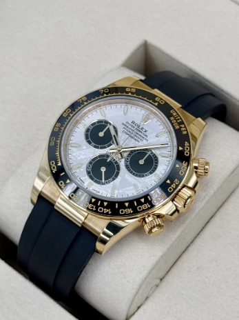 Daytona assemblée 40mm 126518LN cadran météorite plaqué jaune Oysterflex
