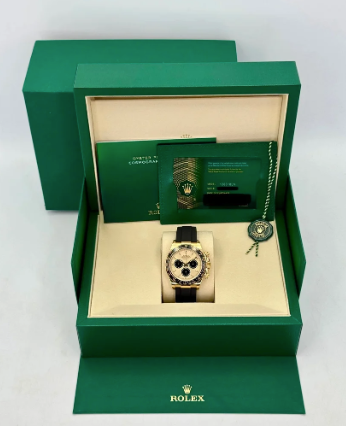 Daytona 2026 assemblée 40 mm 126518LN en or jaune, cadran champagne Pikachu
