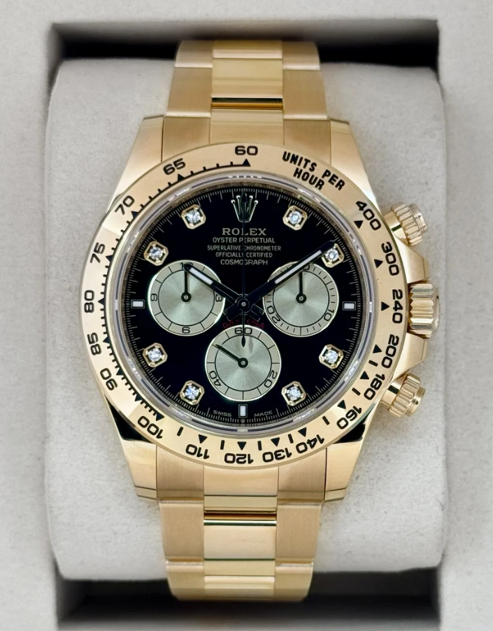 Ny Daytona 2026 samlet (100) 40 mm 126508 18 karat gulguld med sort diamanturskive
