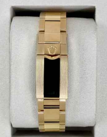 Ny Daytona 2026 samlet (100) 40 mm 126508 18 karat gulguld med sort diamanturskive