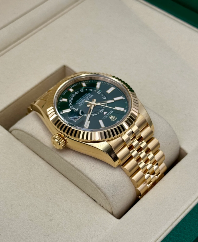 Sky-Dweller Assembled 42mm 336938 Yellow Gold Jubilee Green Dial