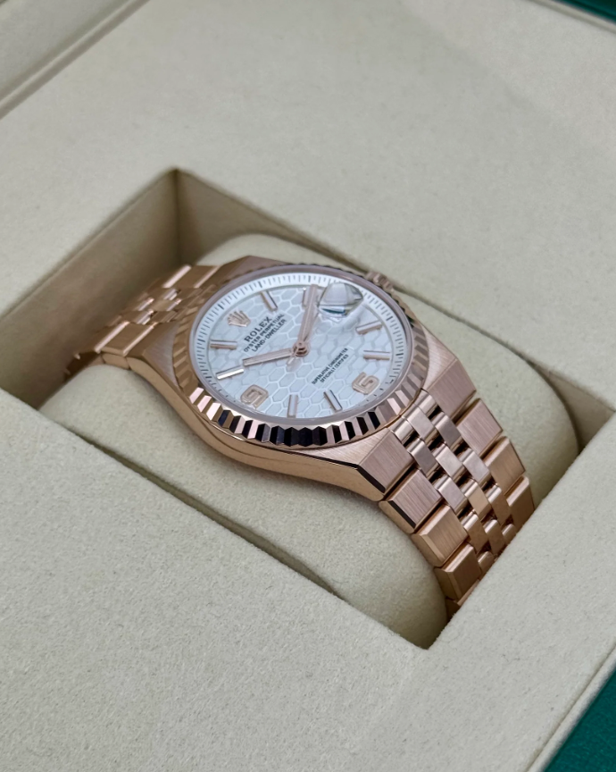Land-Dweller 90% 36mm 127235 Rose Gold Flat Jubilee White Dial